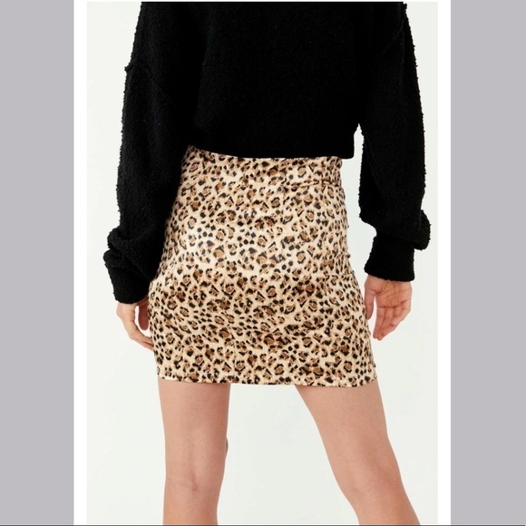 FREE PEOPLE Avas Print Miniskirt In Tan Combo - Picture 5 of 14